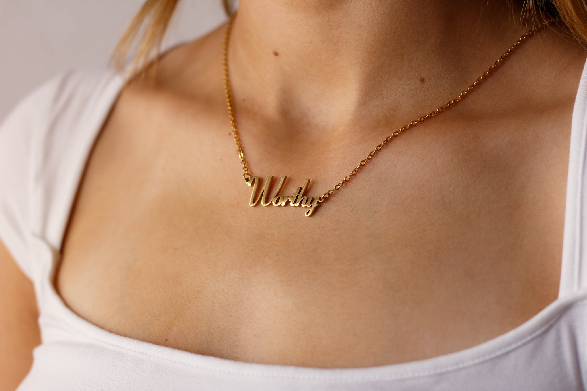 WORTHY NECKLACE