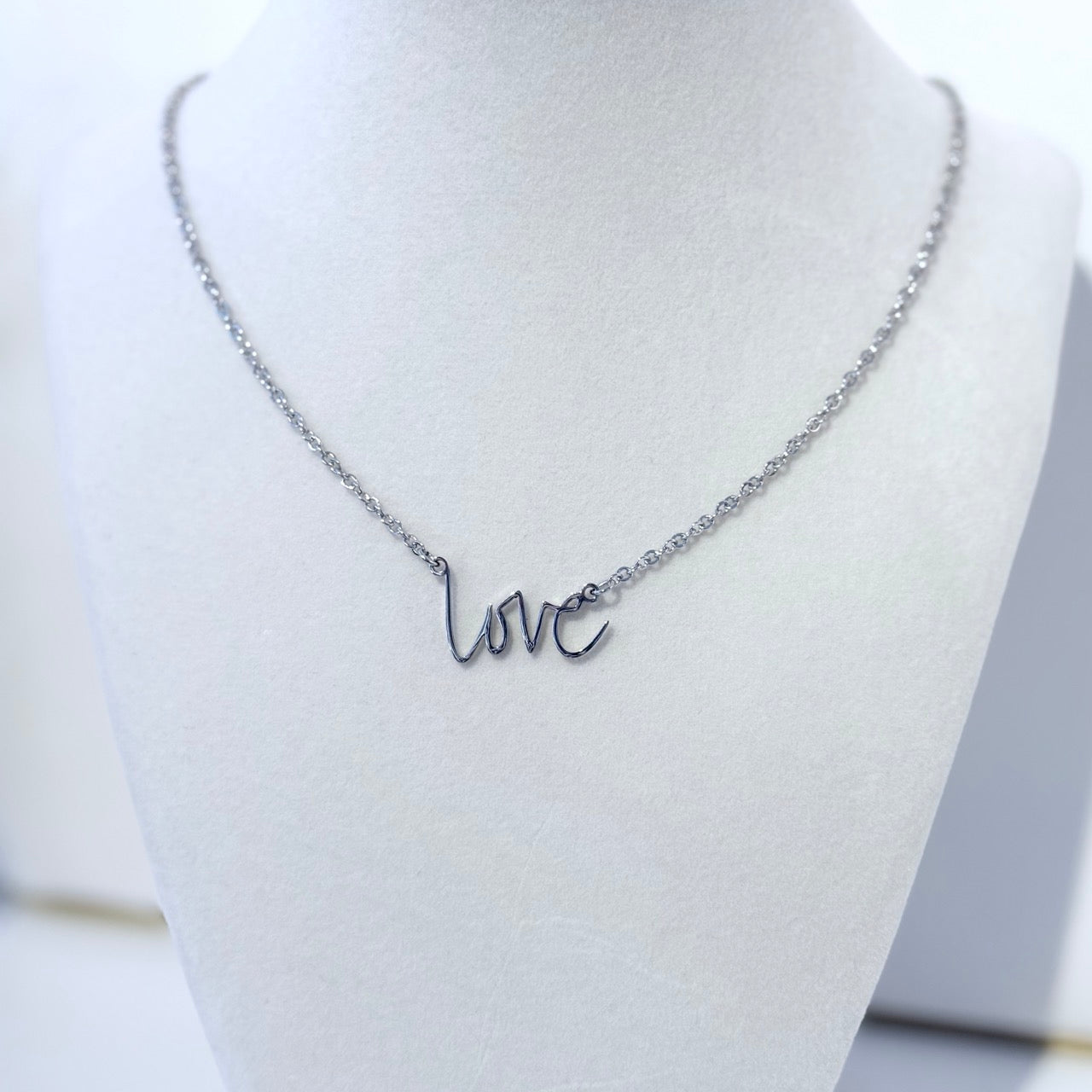 LOVE NECKLACE